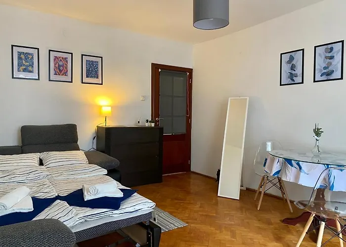 Twarda 66 pokoje w centrum Warszawy